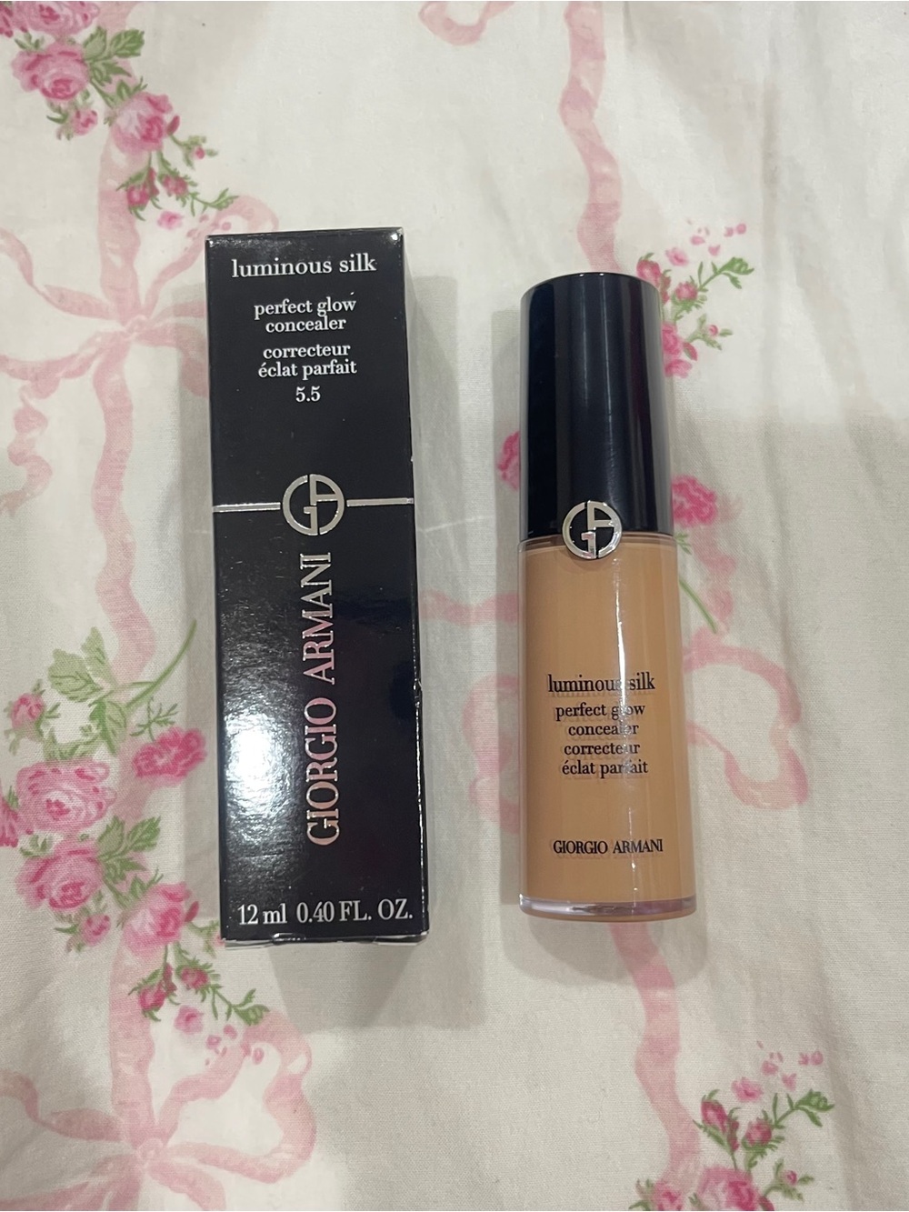 Giorgio Armani Luminous Silk Hydrating Face and Under-Eye Concealer in 5.5